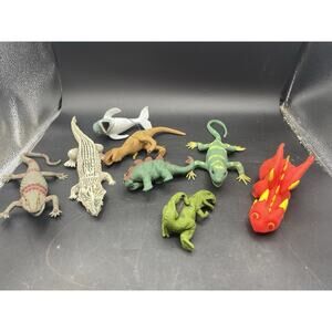 Vtg 8 Lot Of Soft Rubber Figure Toys Made In Hong Kong /china Lizards/Dinosaurs